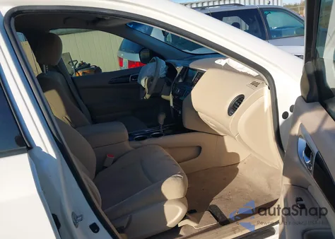 2014 Nissan Pathfinder S z USA, uszkodzony, nr VIN 5N1AR2MN3EC734872